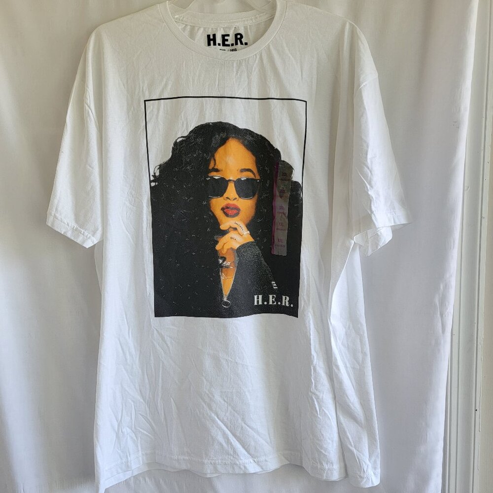 Women's H.E.R. White Short Sleeve T-Shirt 2XL NEW WITH TAGS
